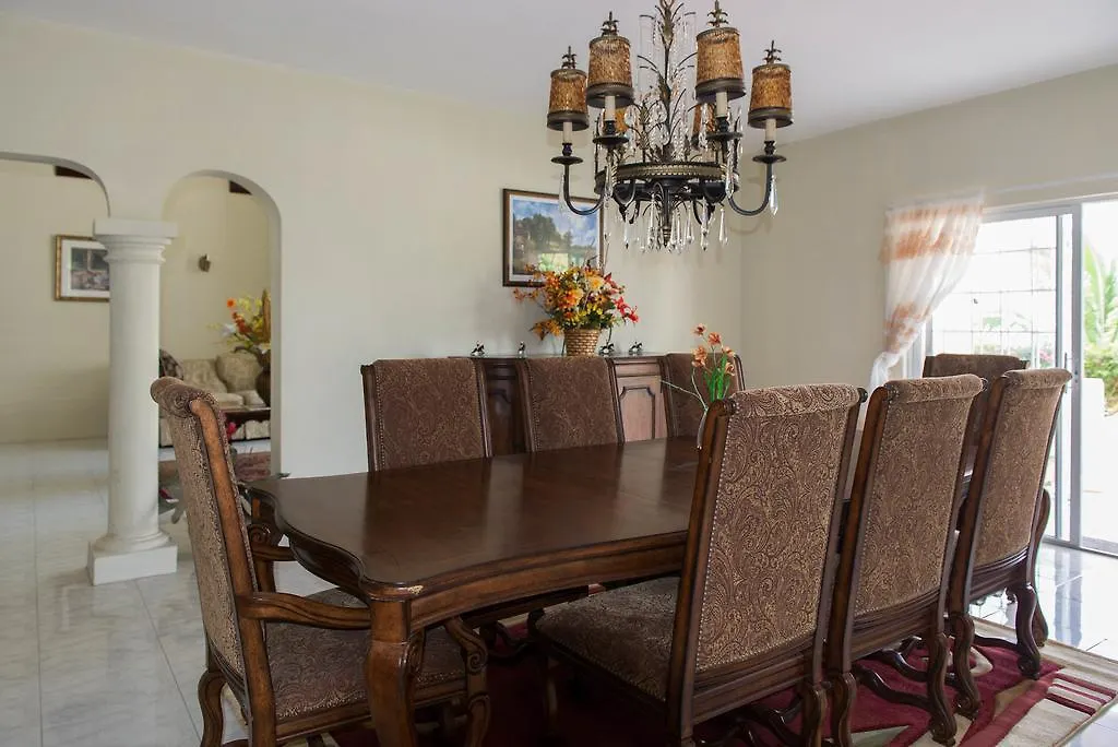 The Royal Kensington Villa 4 Montego Bay